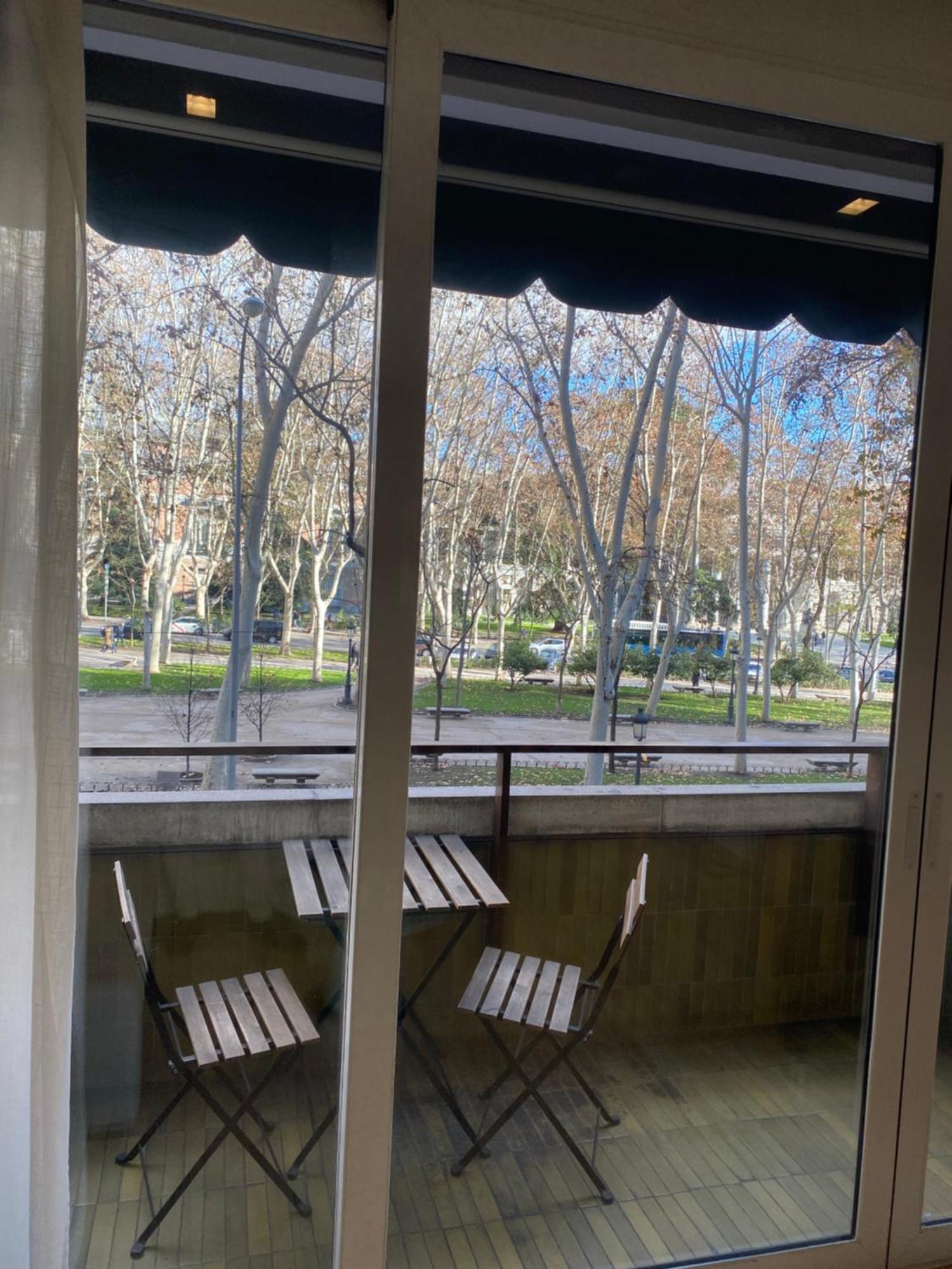 Lujoso Apto Paseo Del Prado Leilighet Madrid Eksteriør bilde